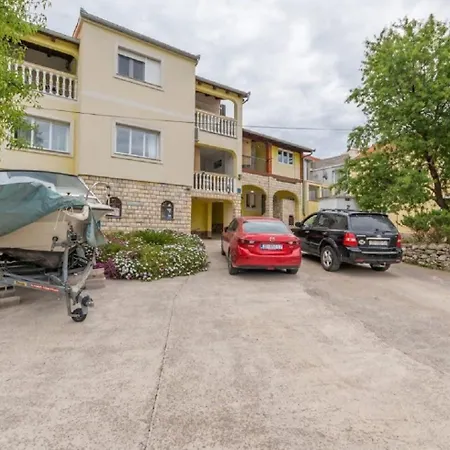 Appartamento Teresa - Great Location & Parking Sali
